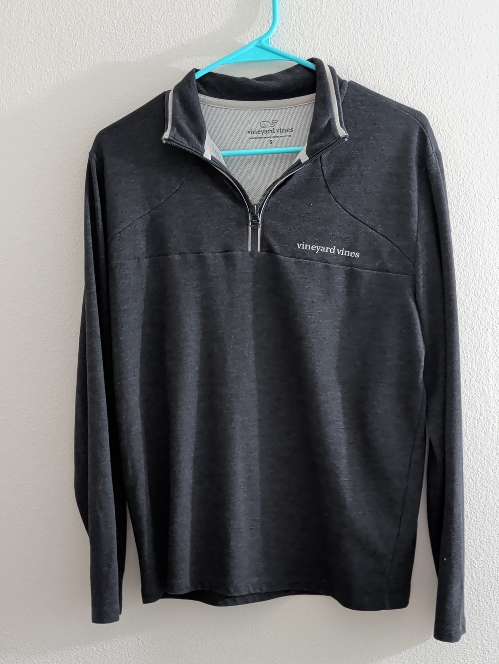 Vineyard Vines Dark Gray Heather Quarter-Zip Pullover